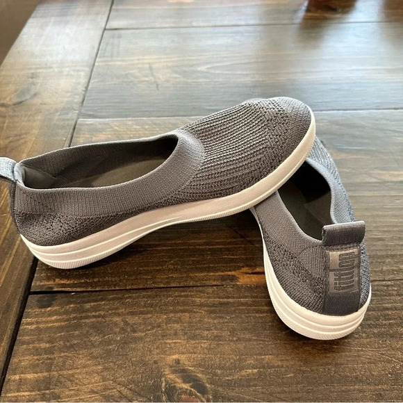 FitFlop Women's Metallic Pewter Uberknit Slip On Sneakers Size 7.5 GUC - Picture 2 of 8